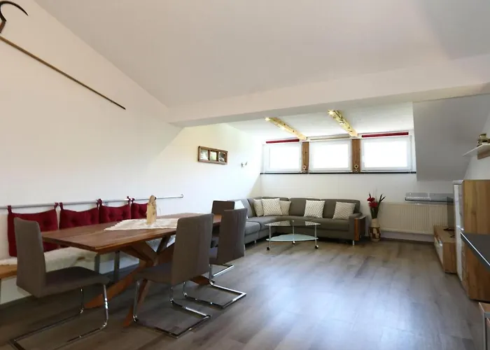 Holiday Flat Wurm, Fuegen